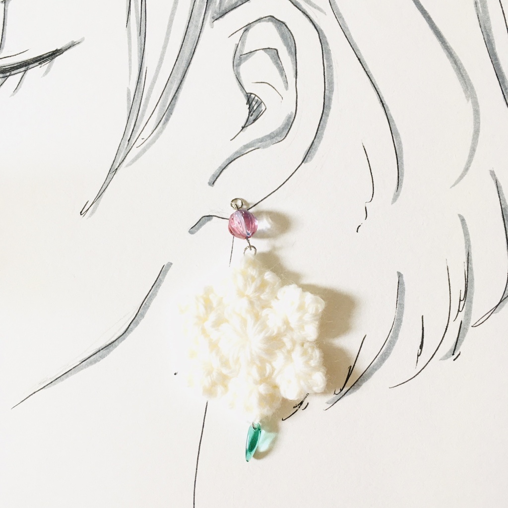 【轟出】雪の結晶イヤリング