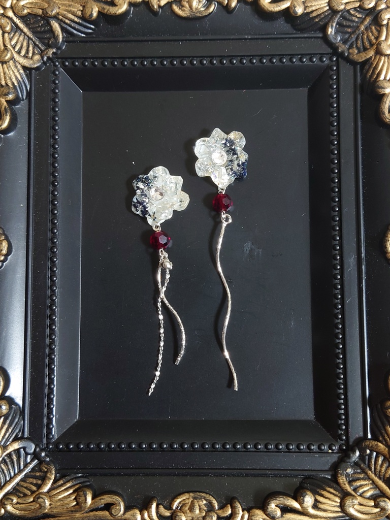 揃いの小華の耳飾り