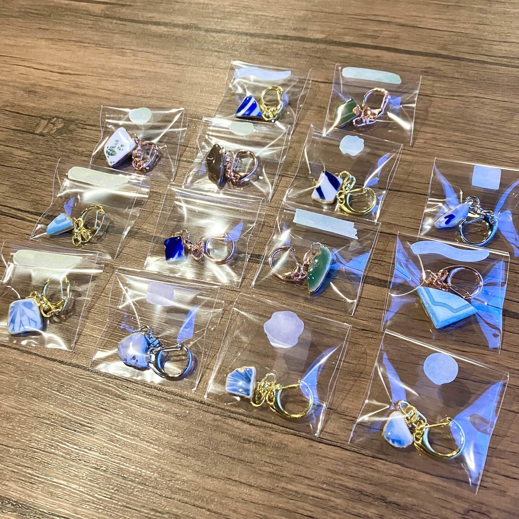 シー陶器の金継ぎキーホルダー