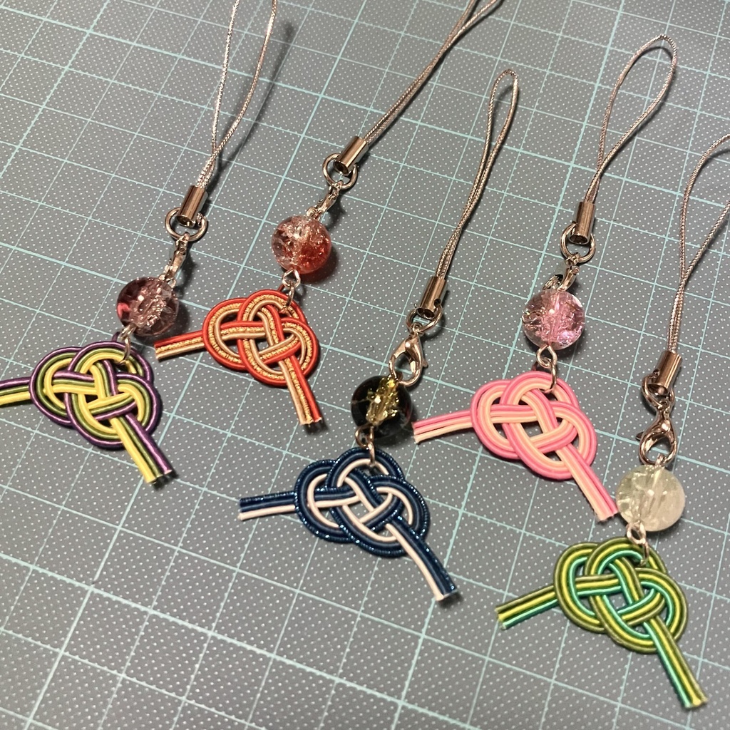 送り結びのストラップ🎀