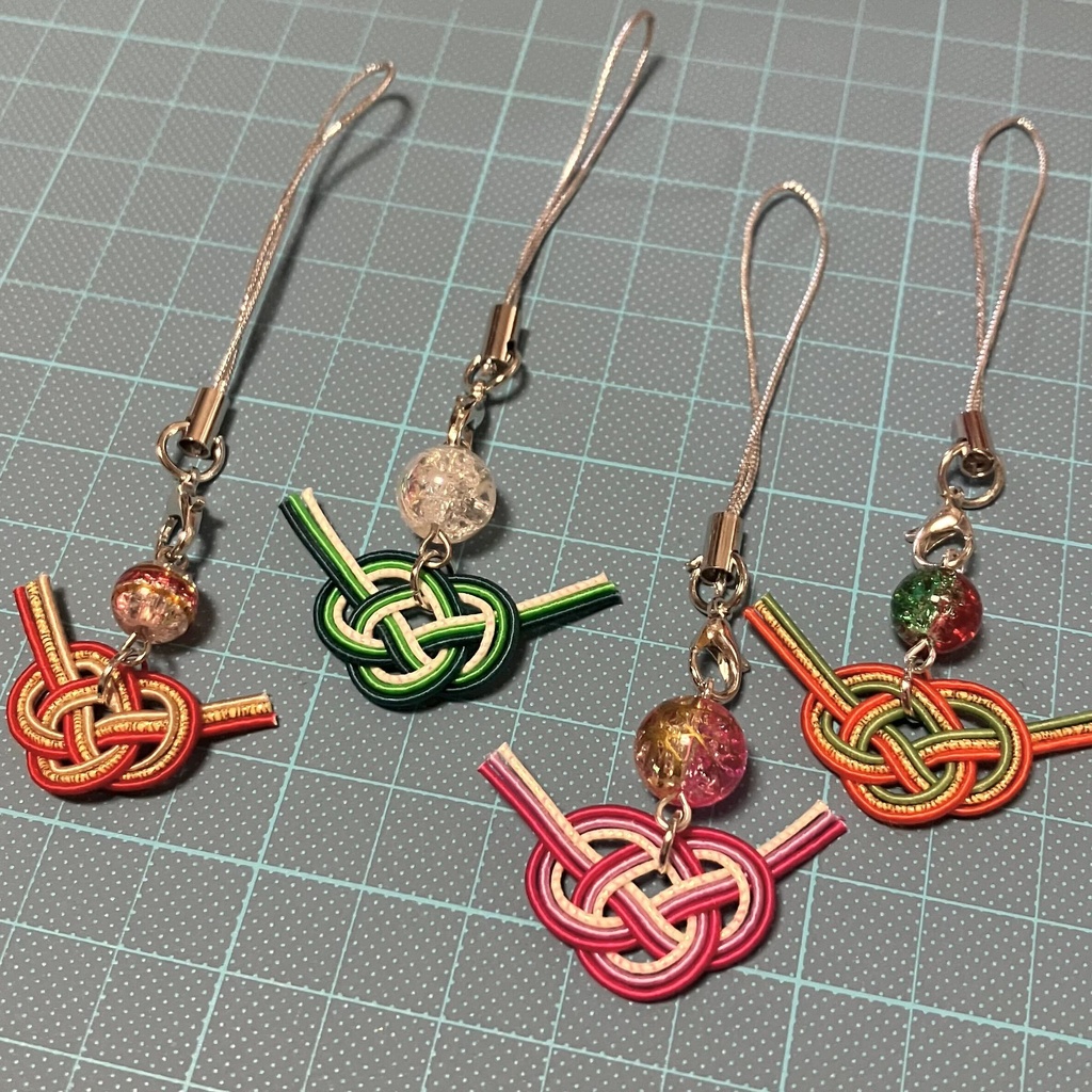 ハイパーポジティブ結びストラップ✨