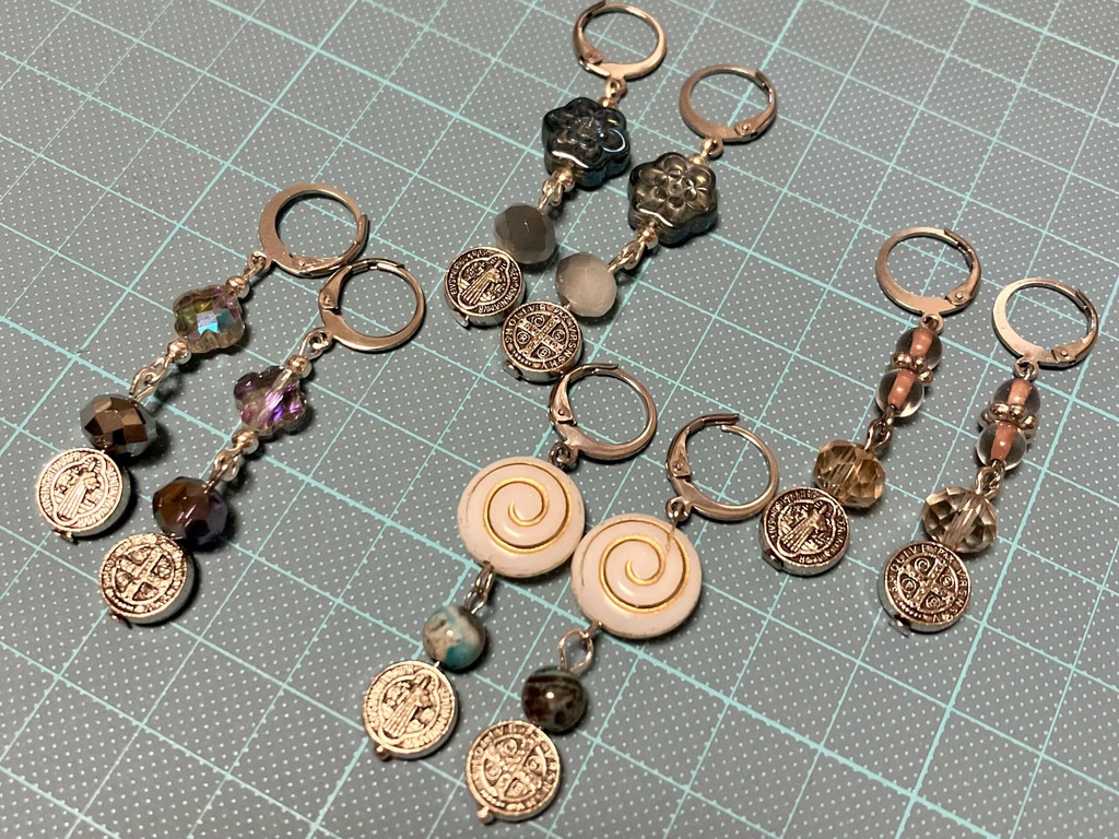 ♰メダイのフープピアス♰