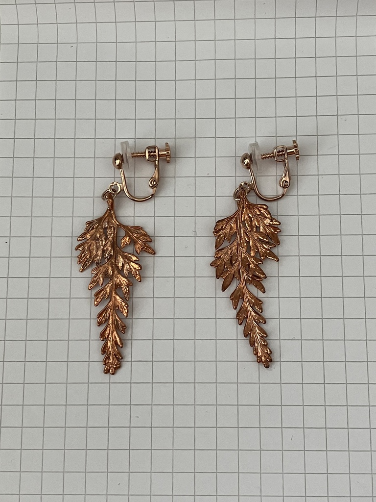 シダのイヤリング