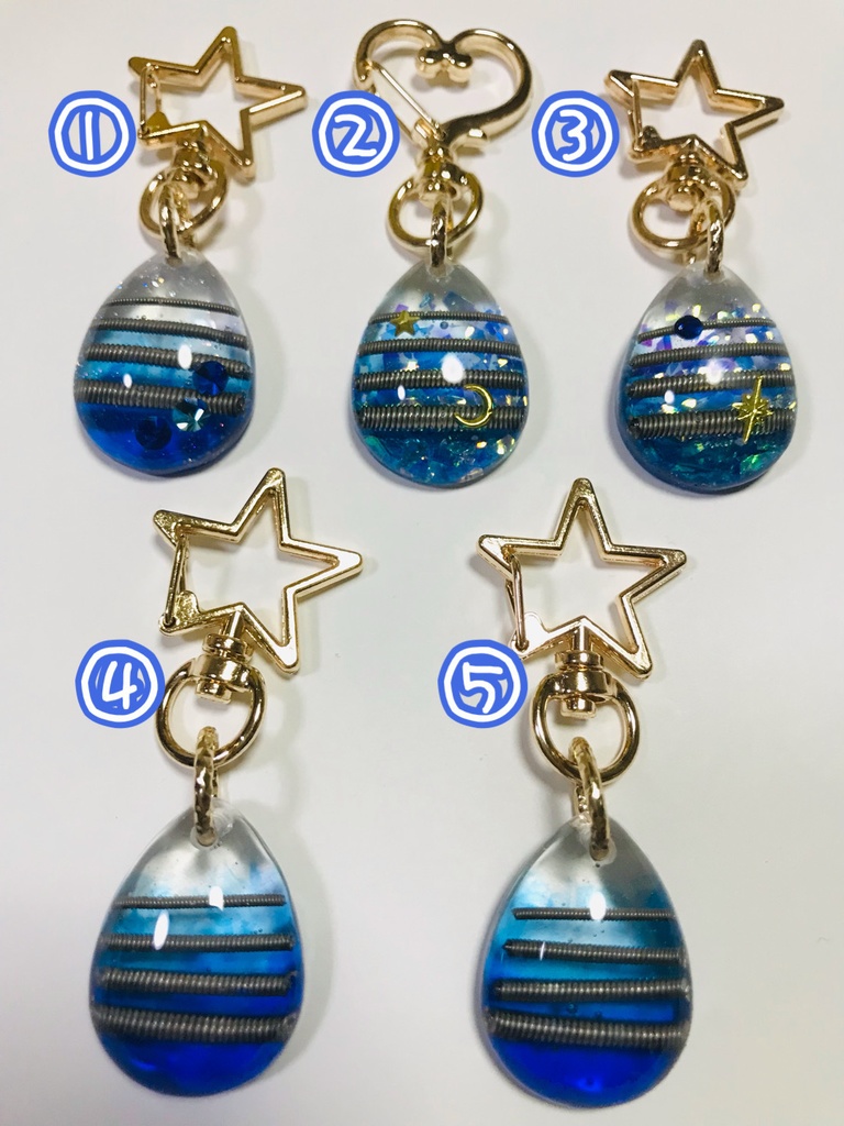 ベースの弦入り！スマイルの概念キーホルダー