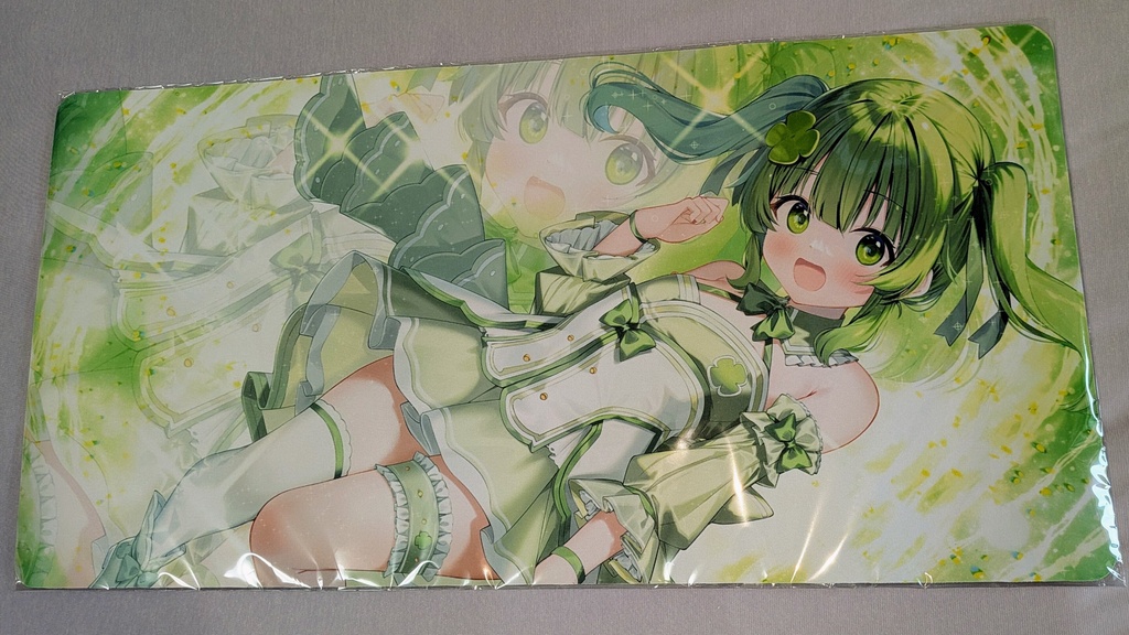 4周年記念タペストリー(数量限定)