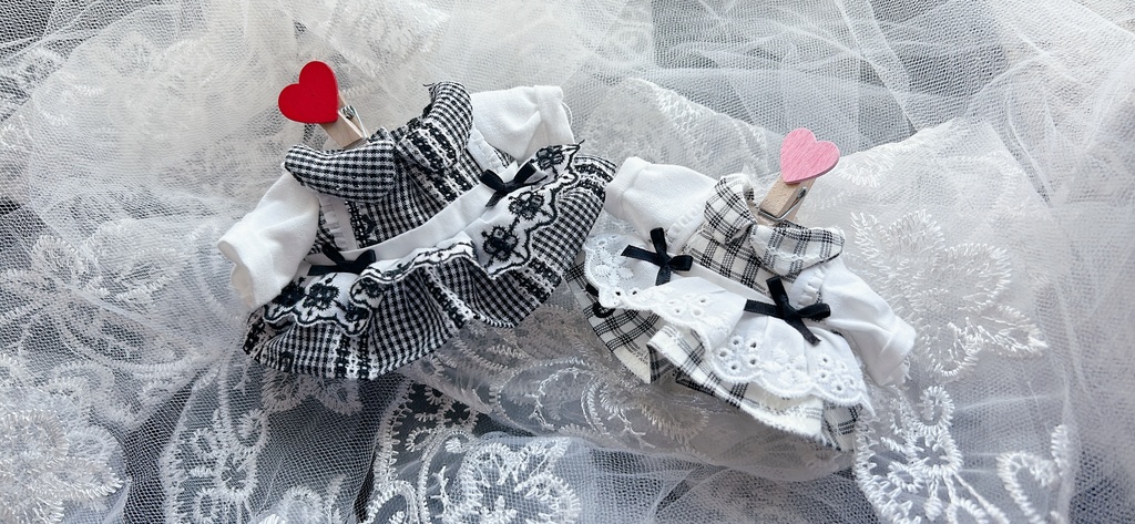 シックなワンピース(エプロンデザイン)