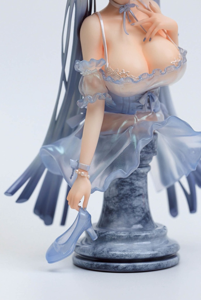 シンデレラ ガラスのプリンセス 胸像 勝利の女神:NIKKE 未塗装、未組立ガレージキット