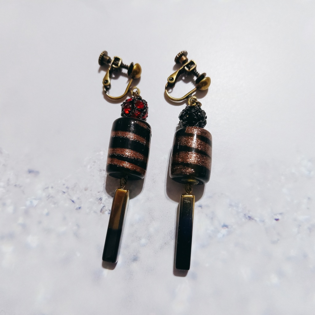 【おまとめ】ユアマジェスティ マクシムス イメージイヤリング2種& ゴエティア 「It's a new world」イメージイヤリング