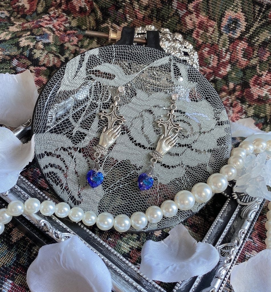 ‪✝︎祈り‪✝︎