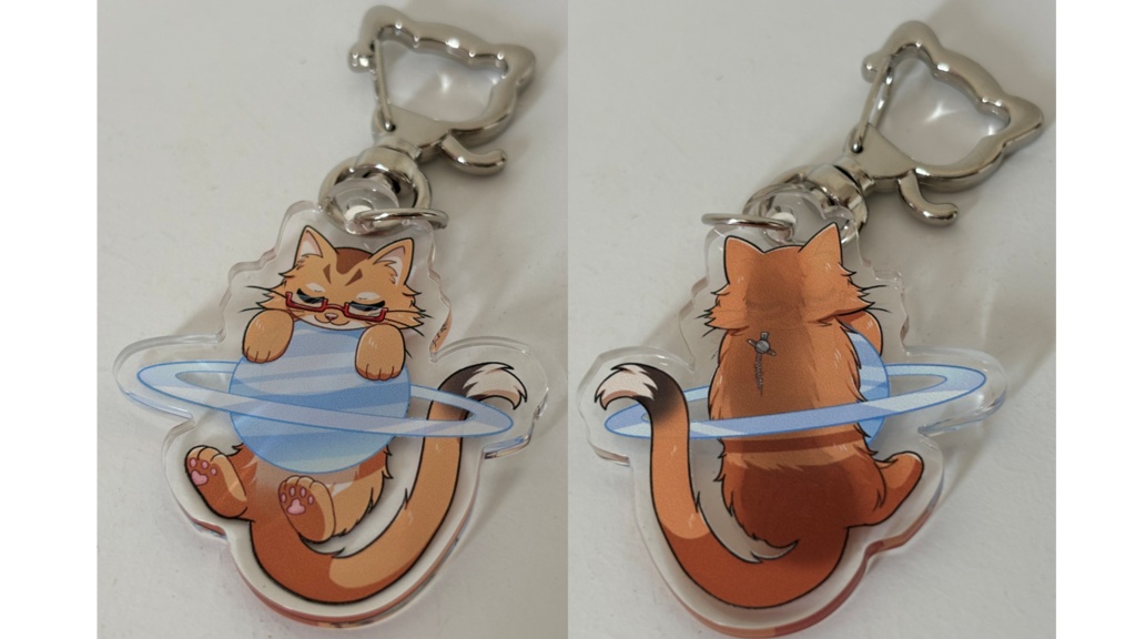 土星の寝ねこアクリルキーホルダー