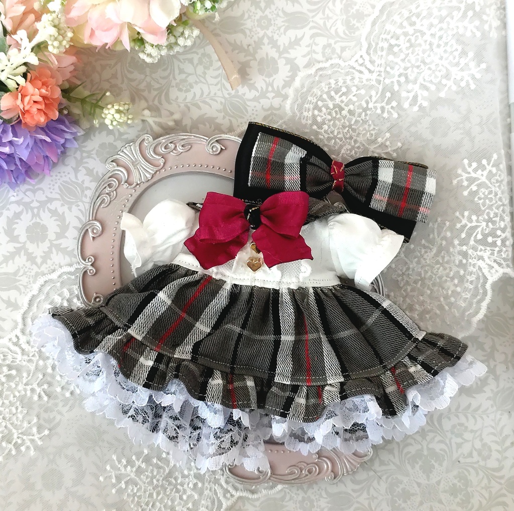 グレーチェックのおめかし服【10月5日(日)21時〜】