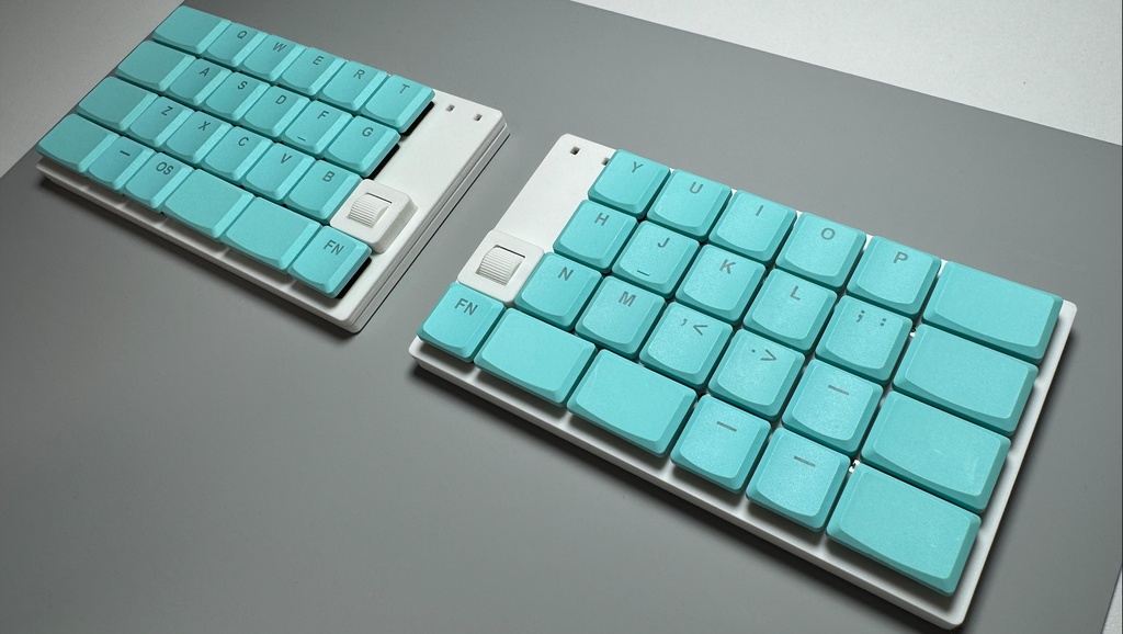 SplitMatrix50:左右分割とオーソリニア配列のワイヤレス50キー自作キーボード