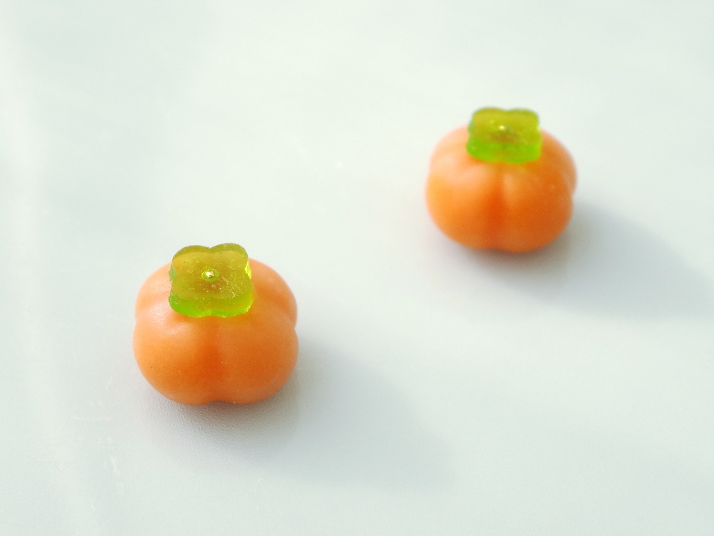 季節の和菓子【柿】フェイク和菓子耳飾り