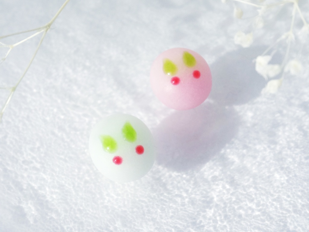 季節の和菓子【雪うさぎ】フェイク和菓子耳飾り