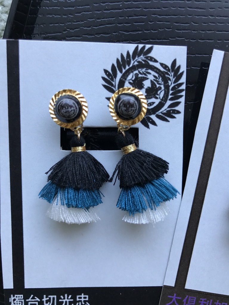 送料込 伊達組 イメージ イヤリング ピアス