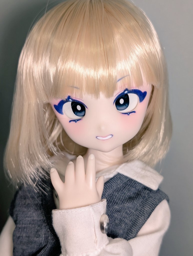 【DDH-27】カスタムヘッド+自作アイ2種セット【セミホワイト肌】