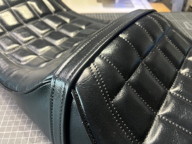 Z400FX黒艶ダブルあんこ抜きシート