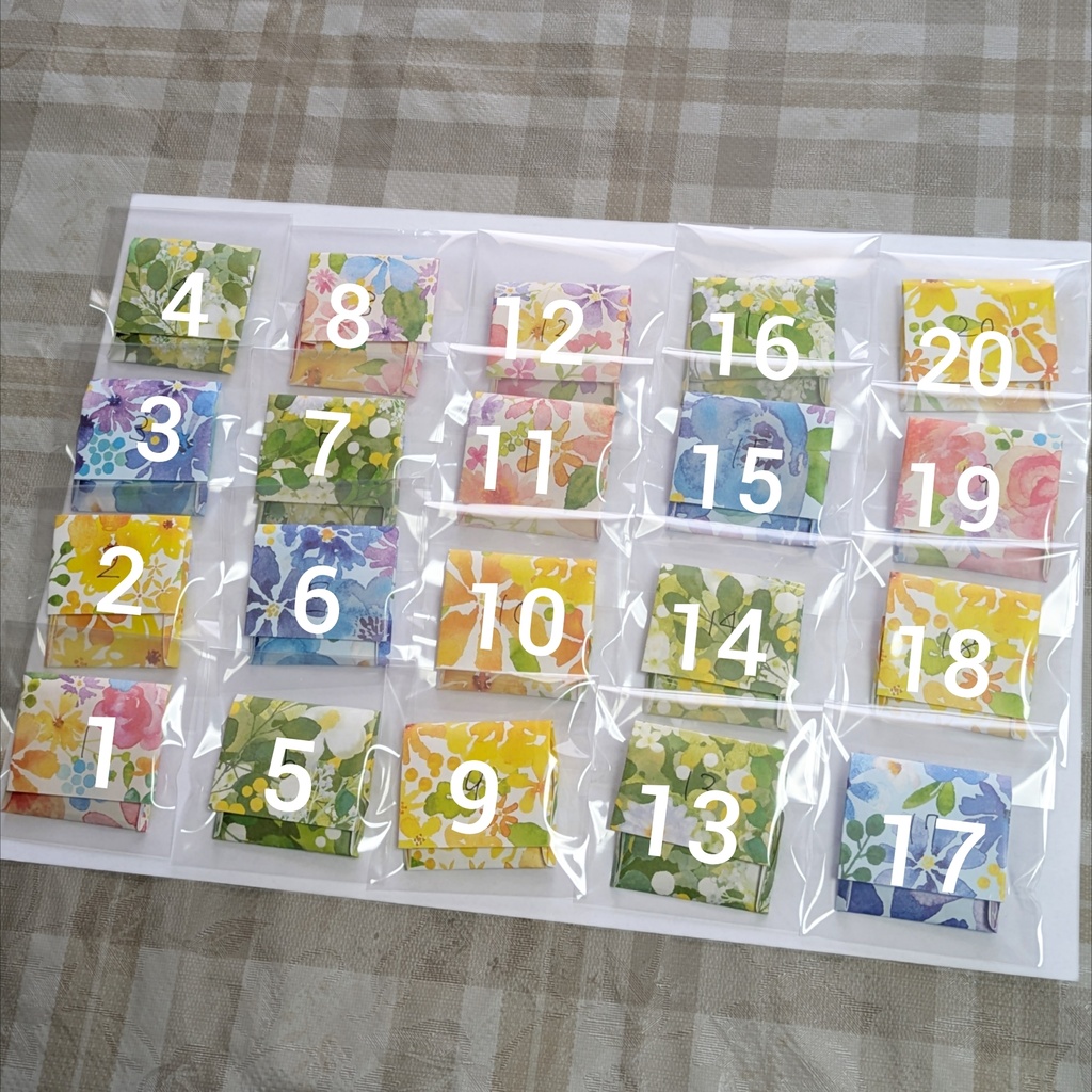 すいすいむ どうしてもイカが出てしまう缶バッジくじ(直径32mm)