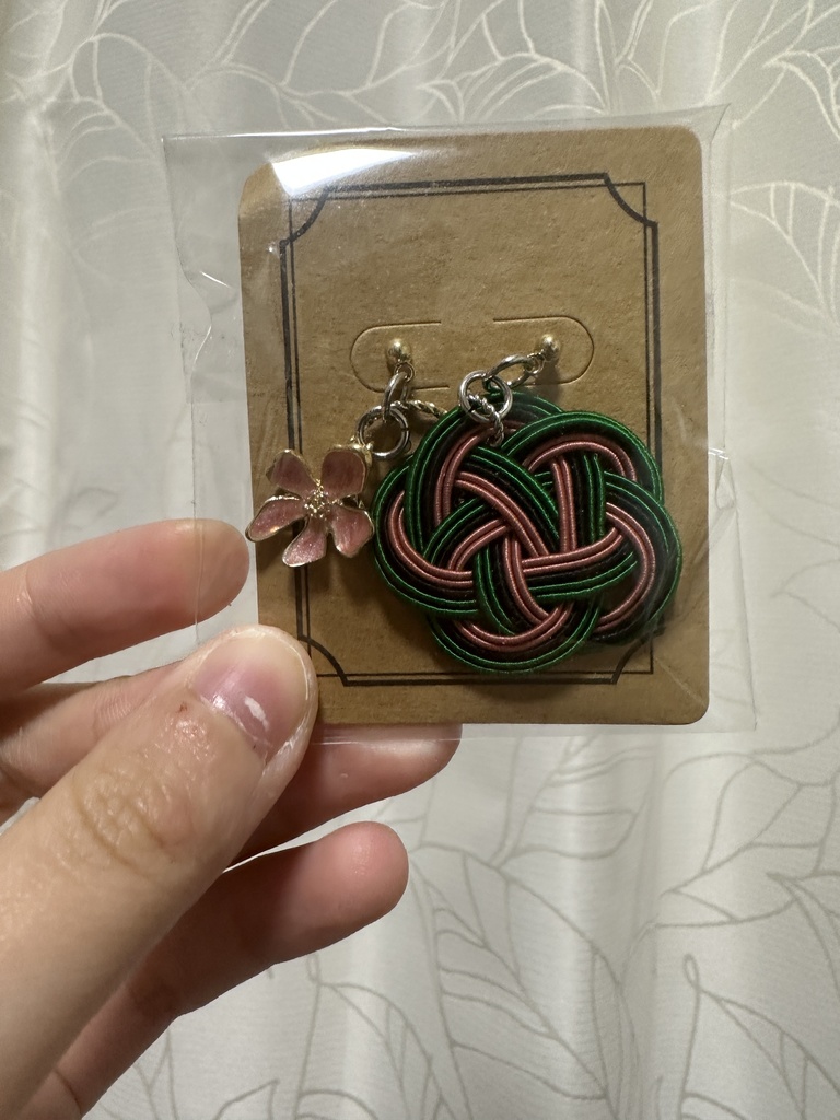 村雲江 イメージピアス