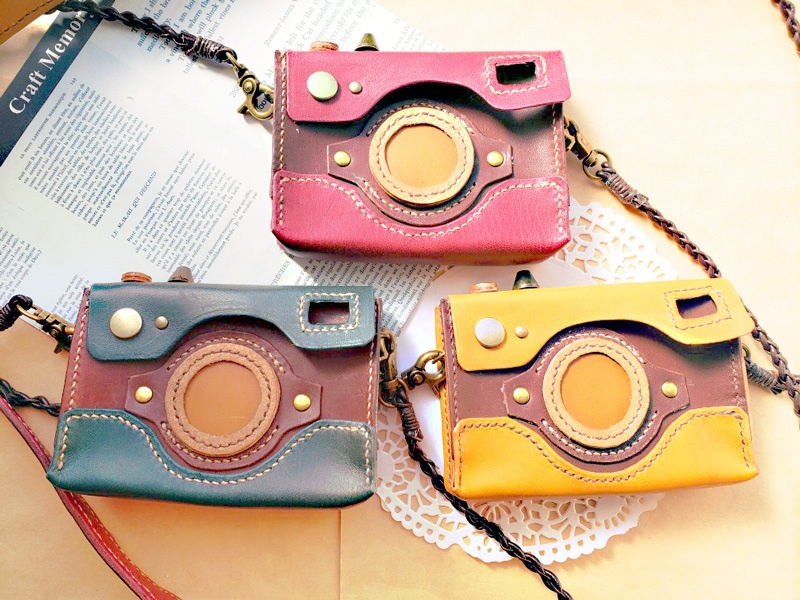 革製カメラ型カードケース 名刺入れ