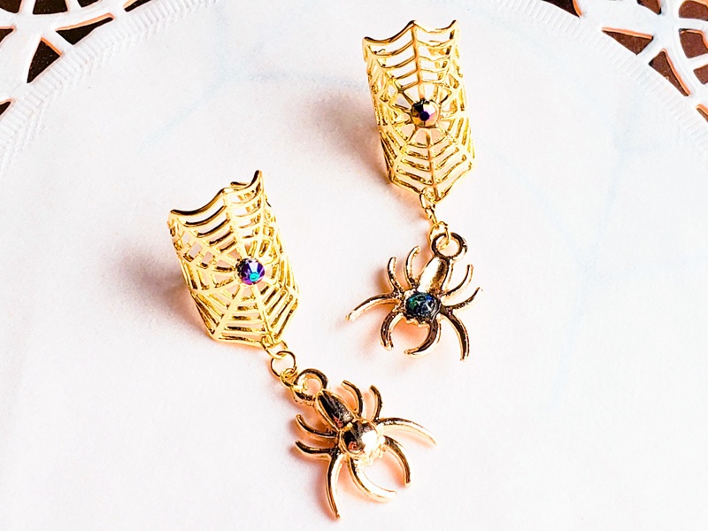 黄金蜘蛛の耳飾り イヤーカフ