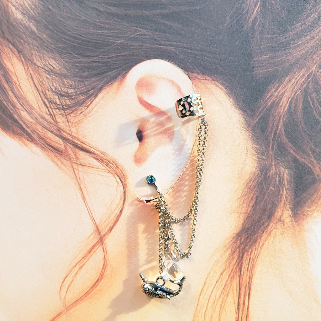 一角クジラの耳飾り/鯨の連結イヤーカフ