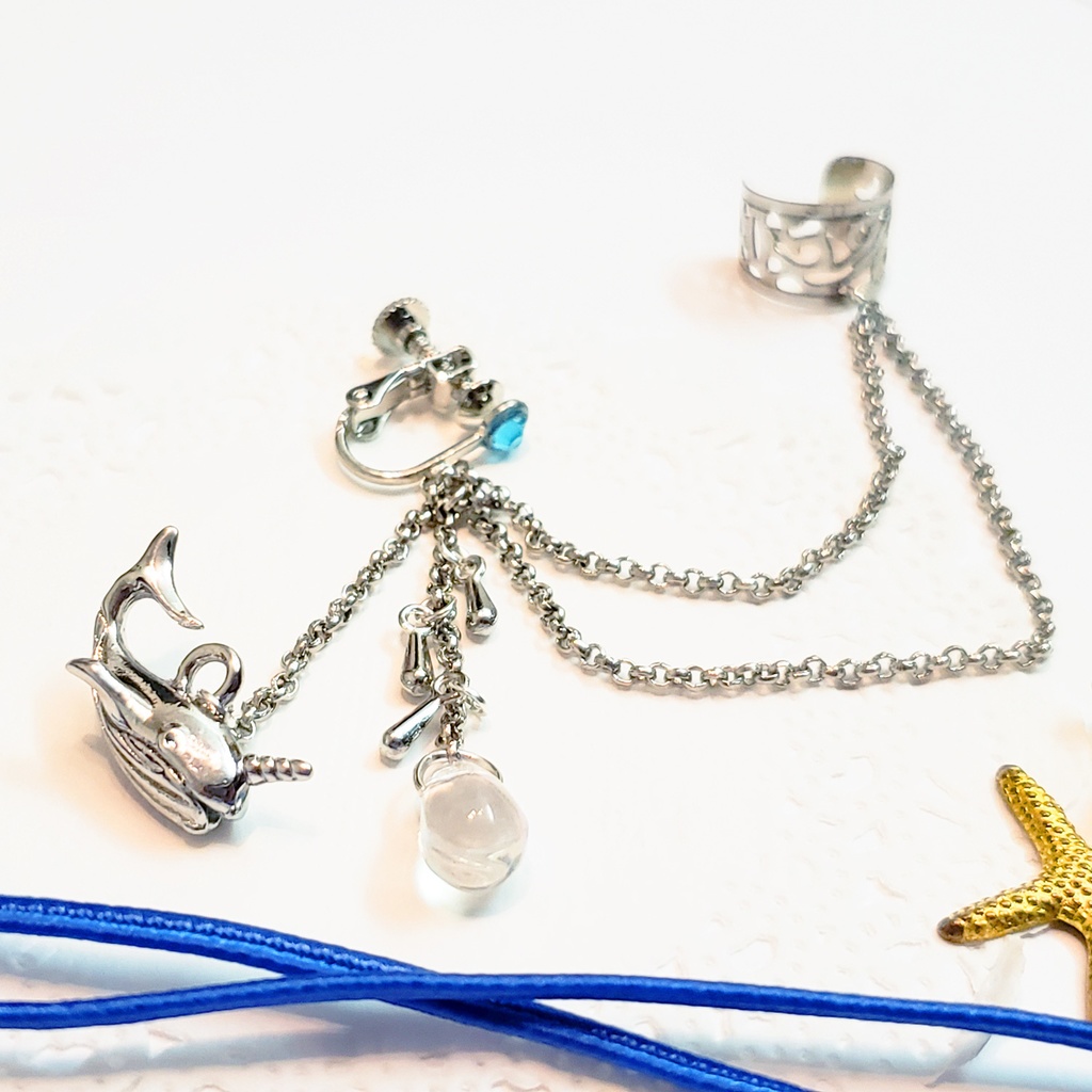 一角クジラの耳飾り/鯨の連結イヤーカフ