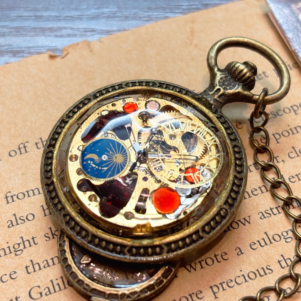 蒸気婦人の帯留め【スチームパンク風】時計部品と鉱石のアクセサリー