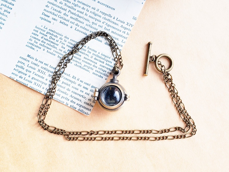 鉱石採集艇のペンダント