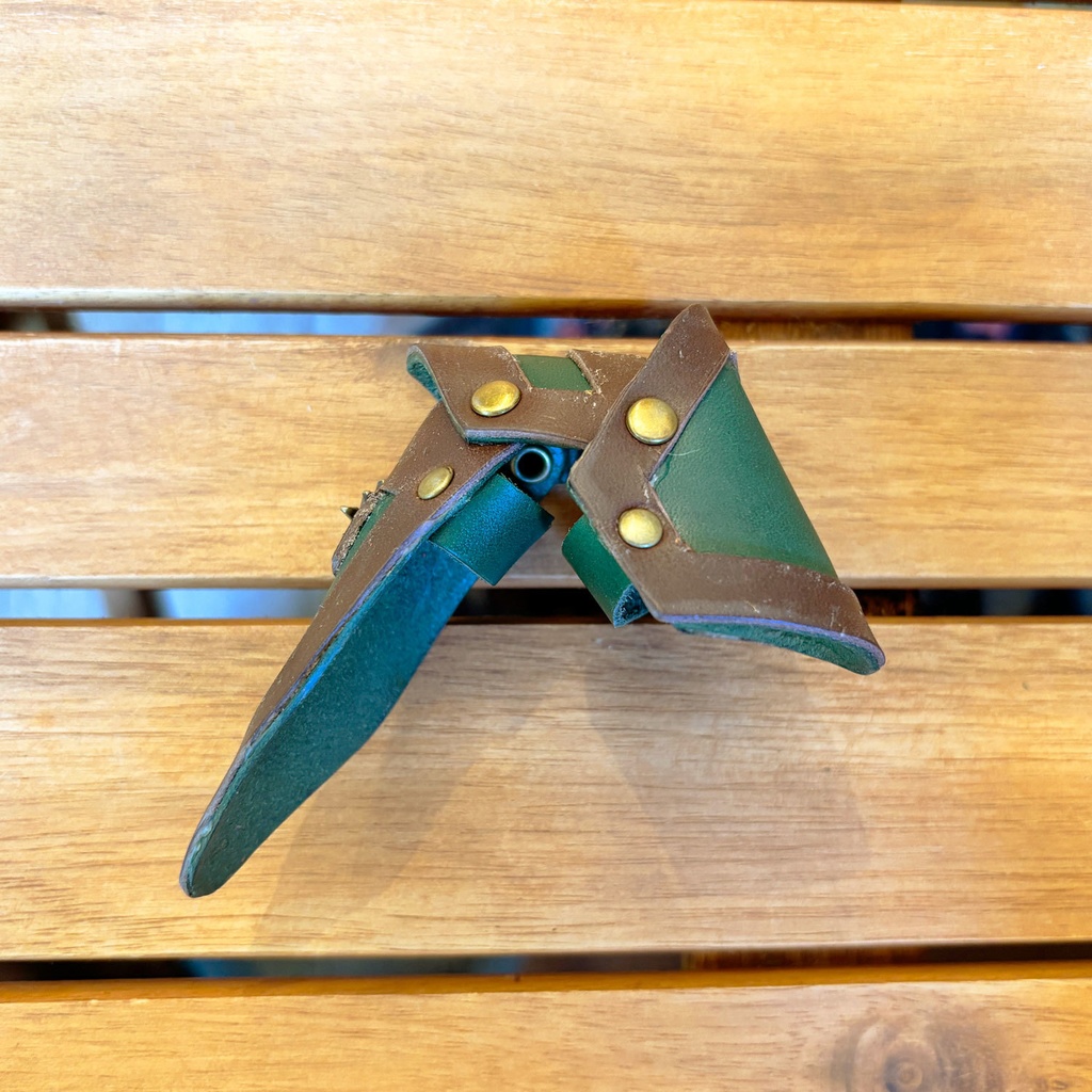 革のアーマーリング