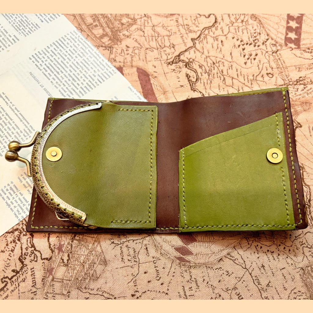 旅人の革財布【緑】小銭入れ がま口二つ折り財布