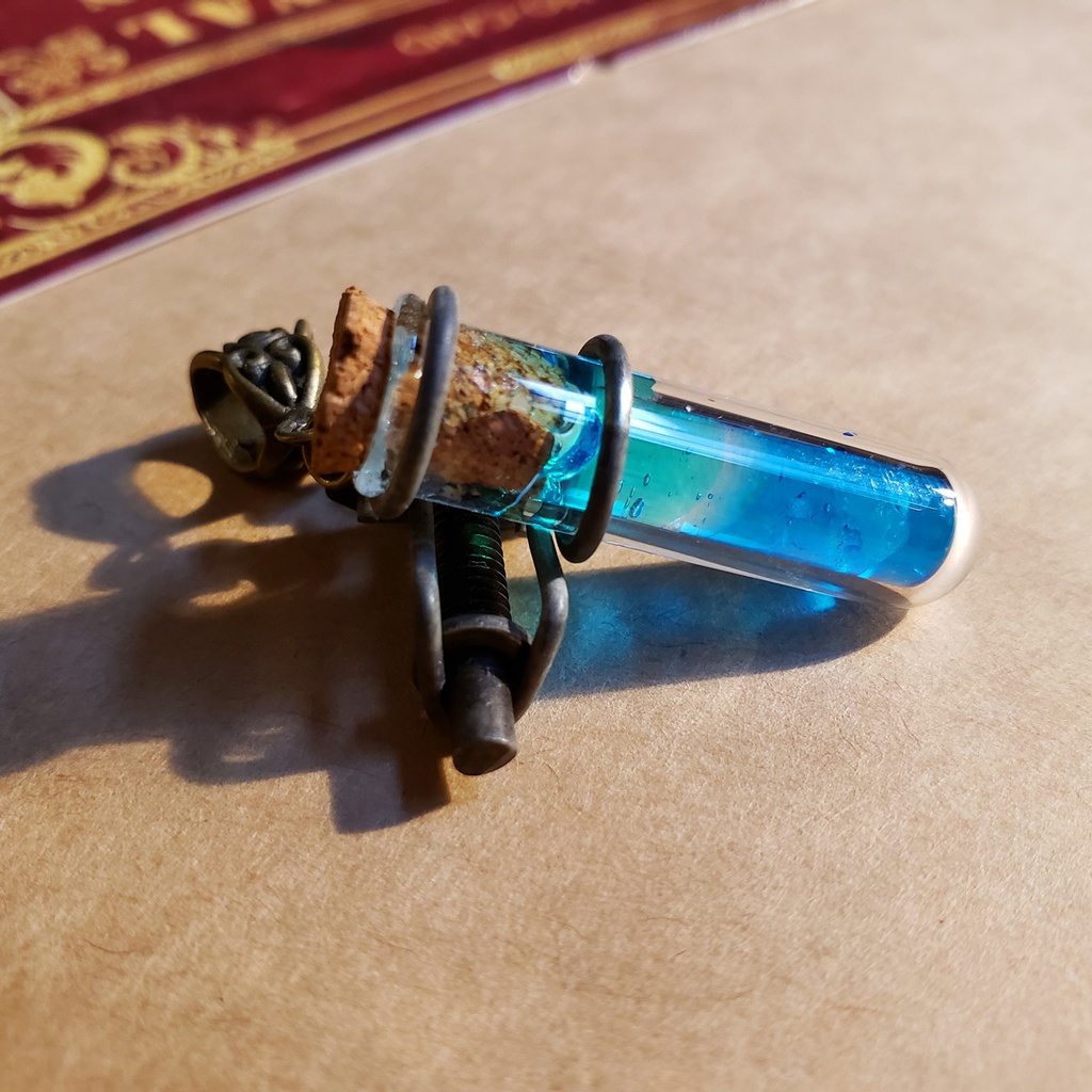 混色試験管のペンダント【スチームパンク風】バイカラーミニ試験管