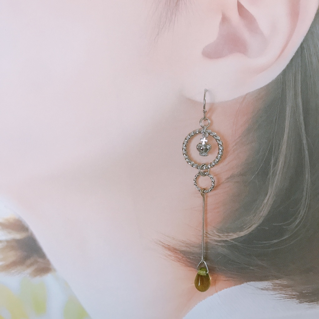 ディアソムニア寮イメージ アシメロングピアス