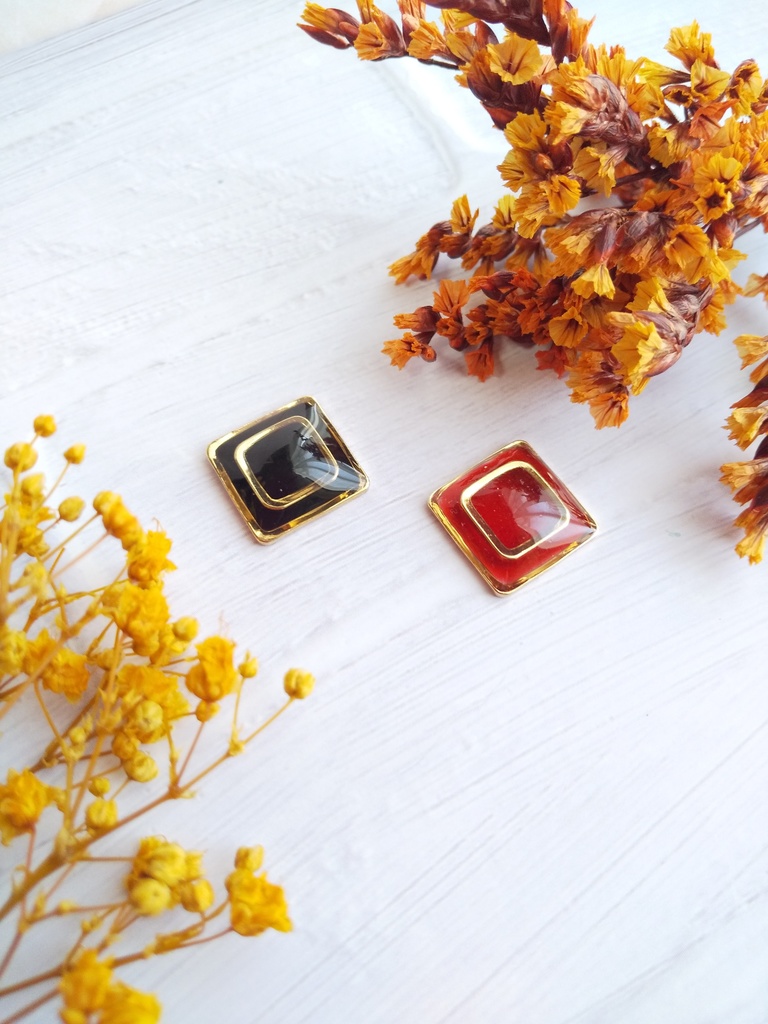 【期間限定再販】MHA ホークスモチーフ ピアス