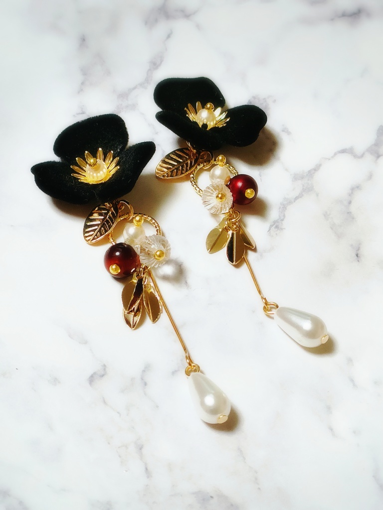 大ぶりフロッキー*イヤリング