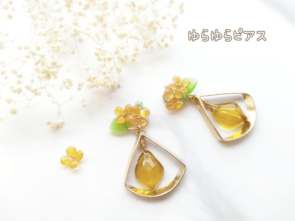 【完売】大ぶり花弁のピアス* イヤリング
