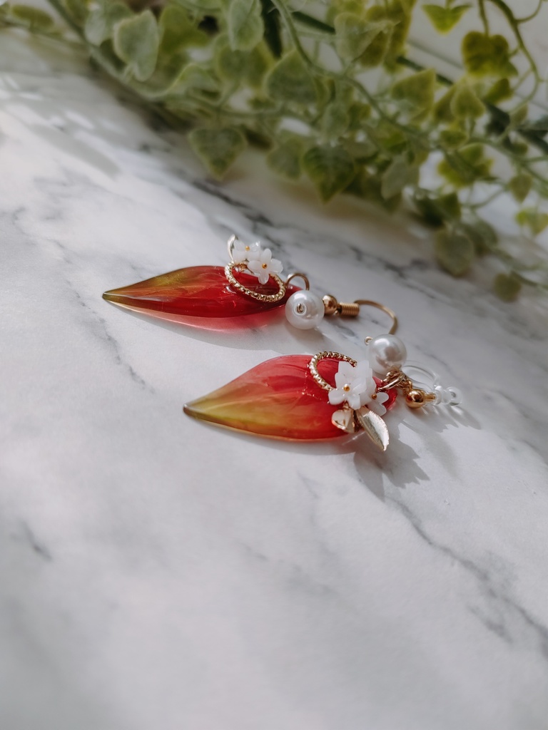 【少数再販】銀木犀×紅葉ピアス