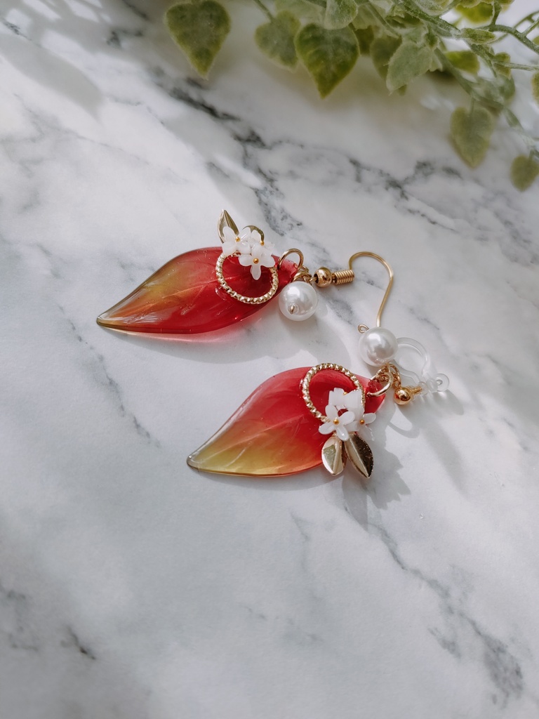 【少数再販】銀木犀×紅葉ピアス