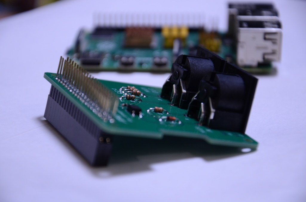 Raspberry Pi用MIDIインターフェース基板 X86-RPIMIDI-1