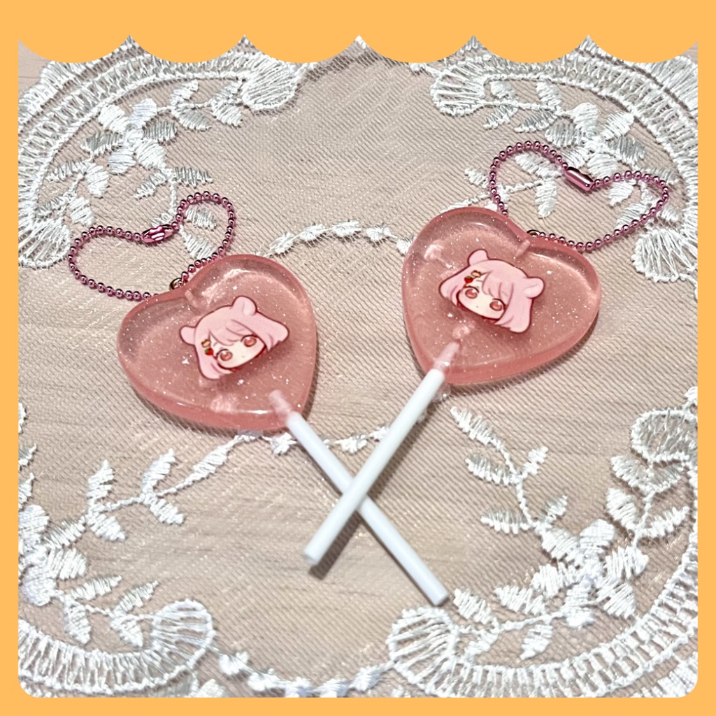 ぺろぺろしたらいいことあるかも!? 幸運のあめちゃんキーホルダー