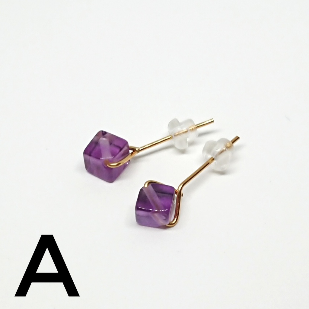 フローライト 一粒ピアス