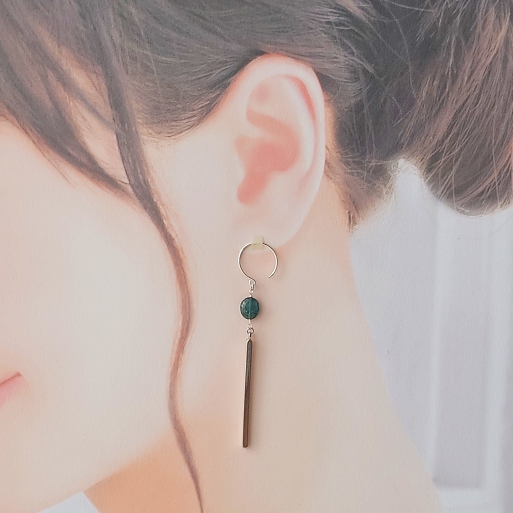 ロングピアス トルマリン インディゴの欠片