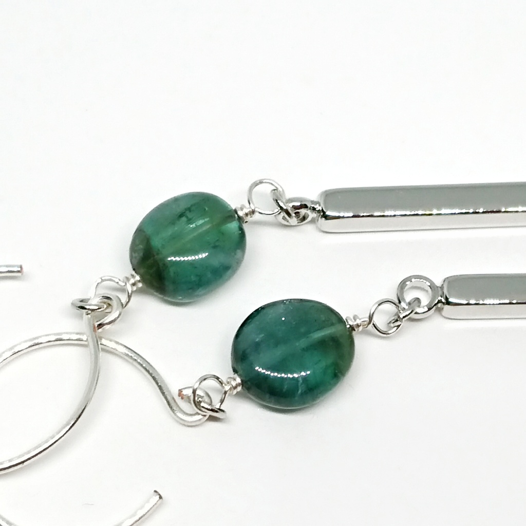 ロングピアス トルマリン インディゴの欠片