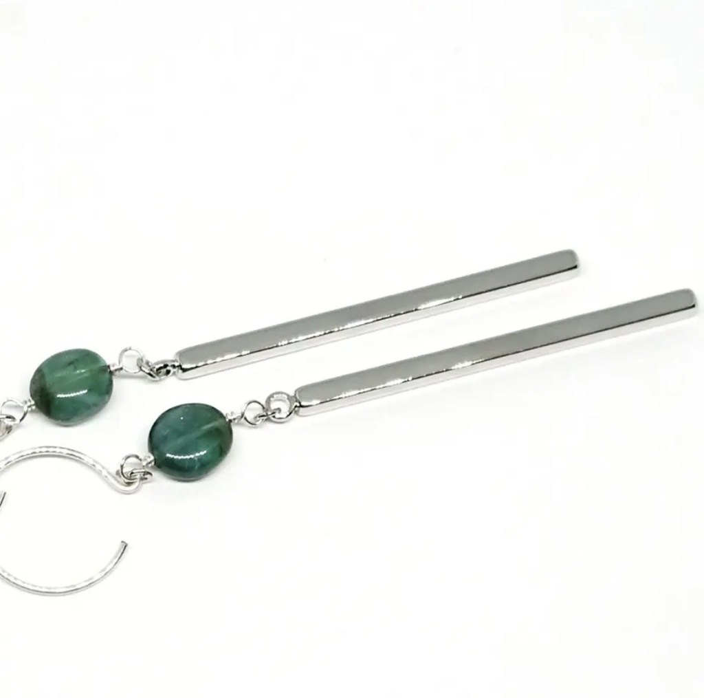 ロングピアス トルマリン インディゴの欠片