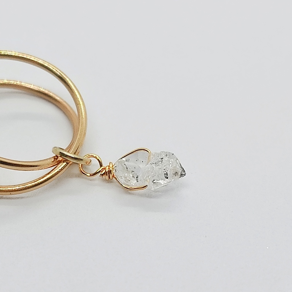 希少 イヤーカフ ハーキマーダイヤモンド 氷の欠片