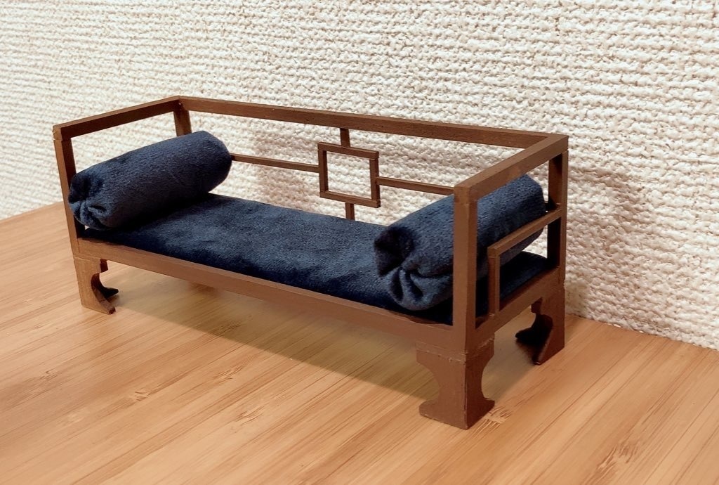 チャイナっぽいイス