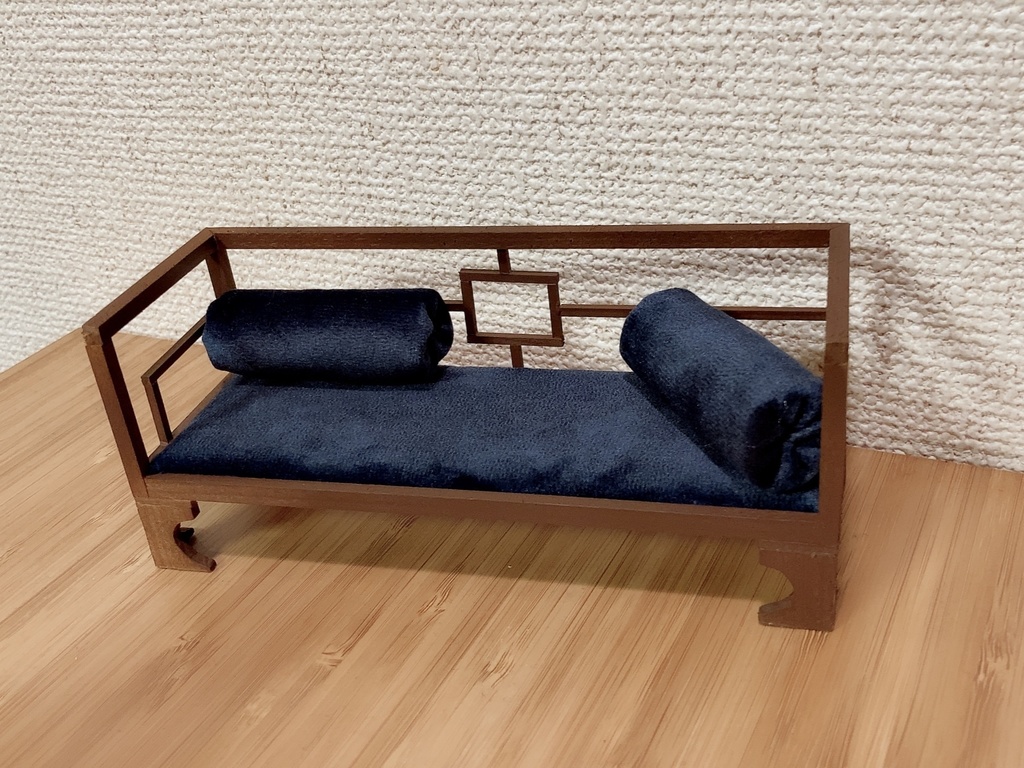 チャイナっぽいイス