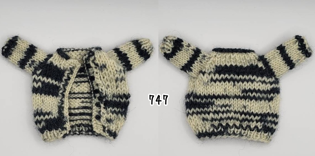 手編みニットジャケット746、747