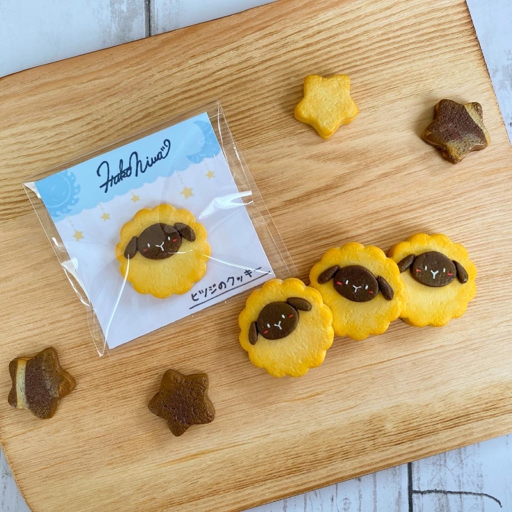 ヒツジのクッキーブローチ