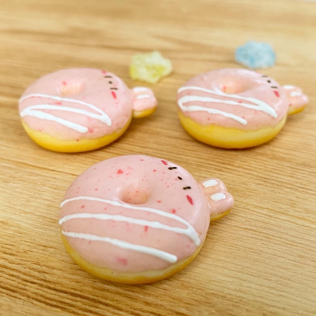うさぎのいちごドーナツ